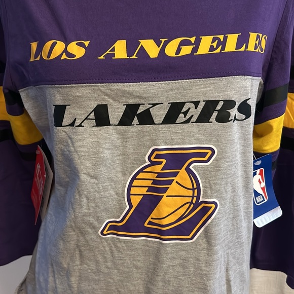 NWT Lakers tee shirt - Picture 2 of 6